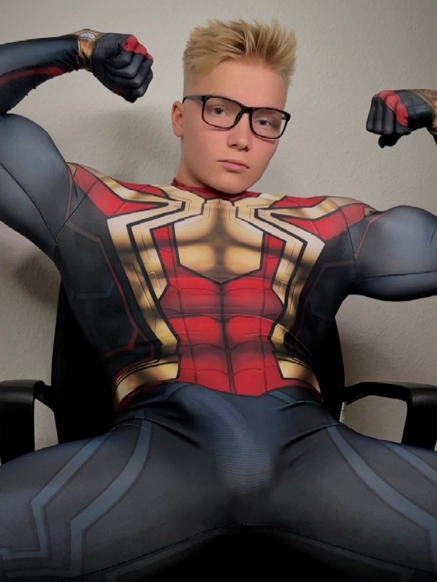 Spiderman twink porn costume boys - 18917249.jpg