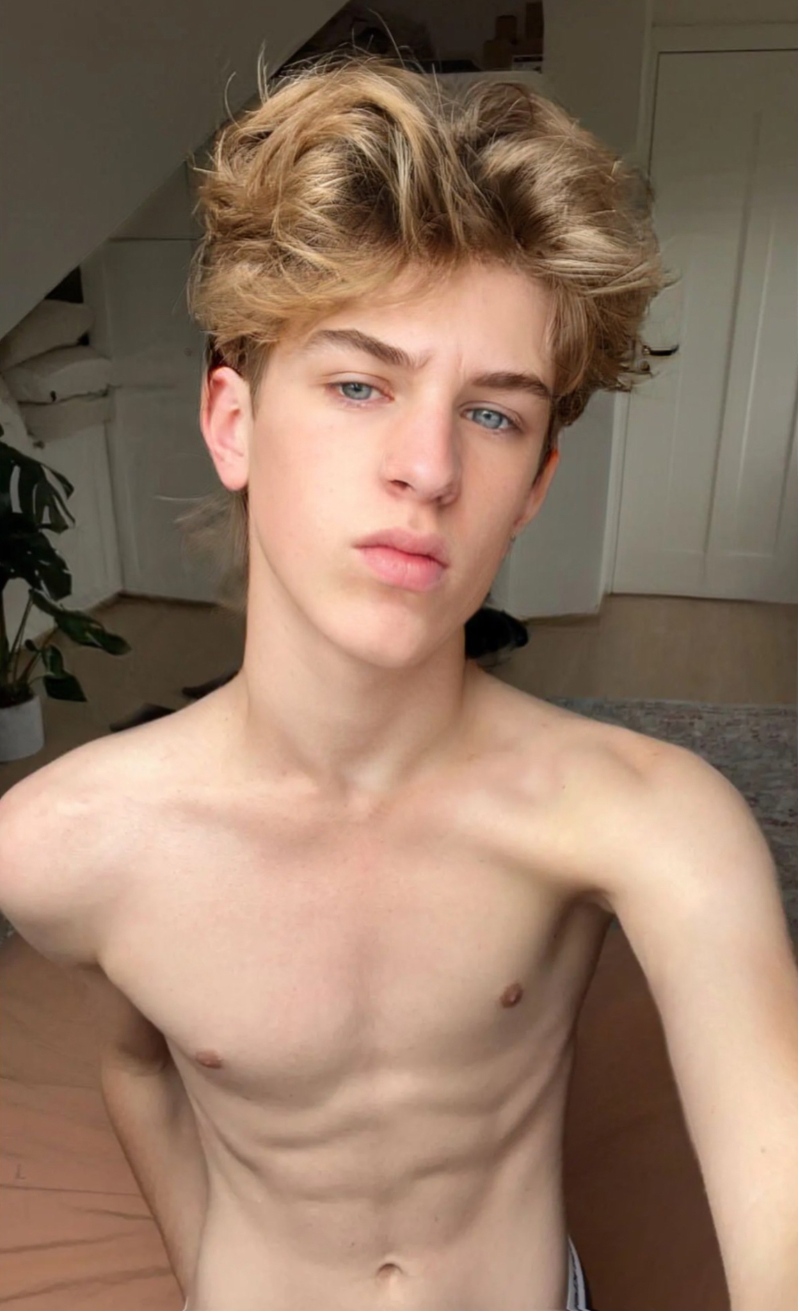 Gorgeous cute slim sexy teen boys twink porn