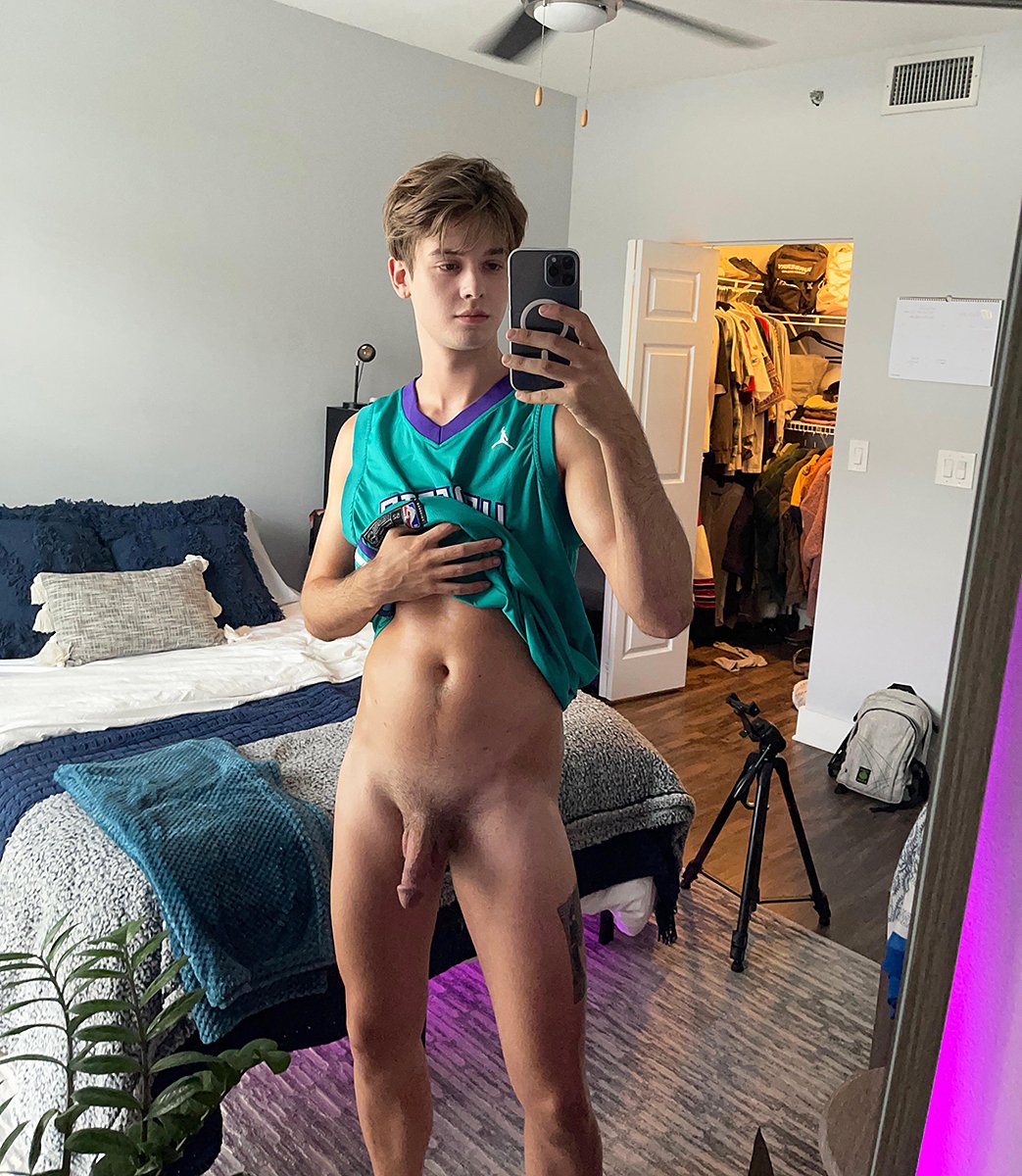 Zac-selfie twinks porn - 193830141.jpg