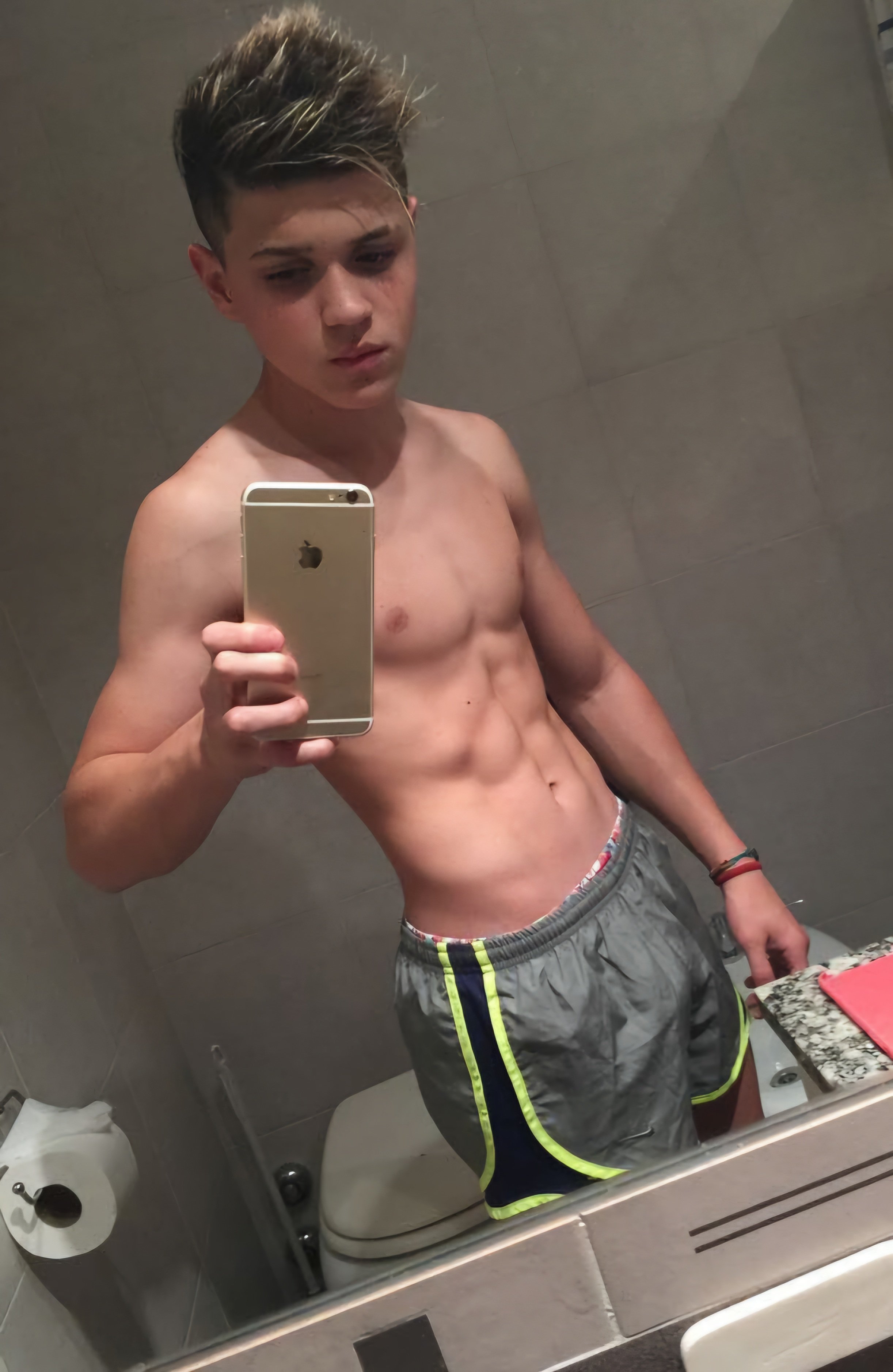 Hot Twink 18(2) - 194285031.jpg